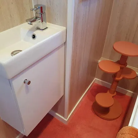 1 Bed Option Of Twin Sofabed - Extra Apartment *