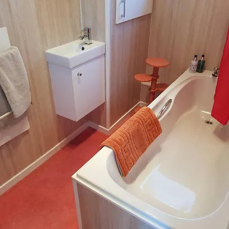 1 Bed Option Of Twin Sofabed - Extra Apartment *